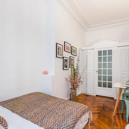 Brand New Near Louvre And Opera Apartment Paris