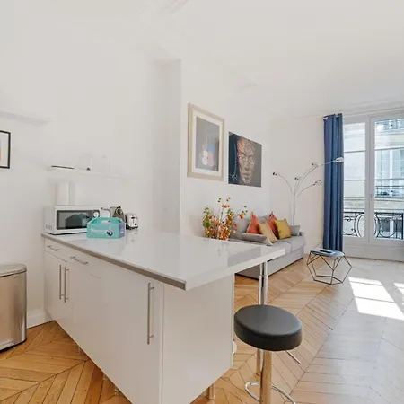 Brand New Near Louvre And Opera Apartment *