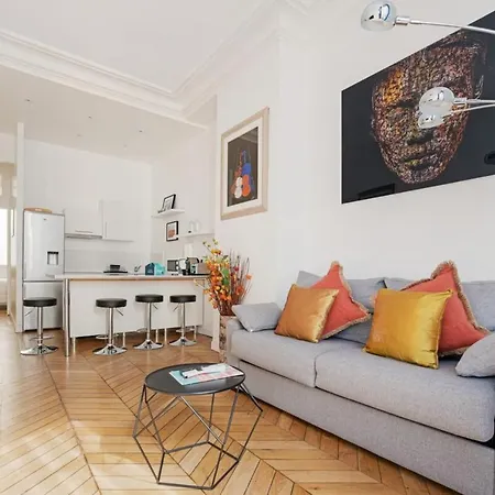 Brand New Near Louvre And Opera Apartment